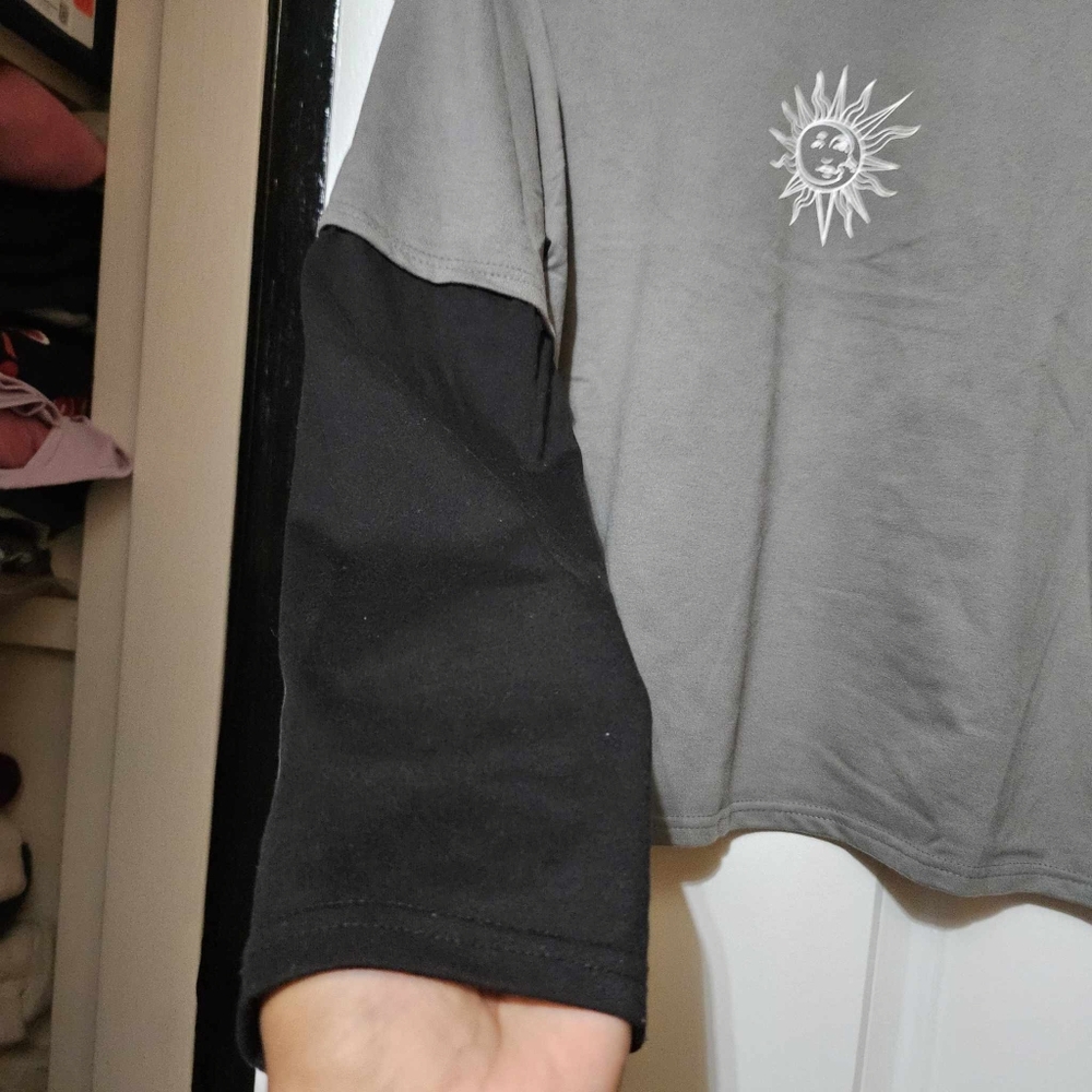 Eclipse Long Tee - Picture 4 of 5